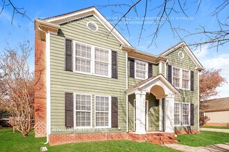 9815 Cooper Run Ln in Charlotte, NC - Building Photo - Building Photo