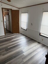 905 W 37th Ave, Unit unit # 5 in Hobart, IN - Building Photo - Building Photo