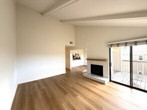 12 Dickens Ct in Mill Valley, CA - Building Photo - Building Photo