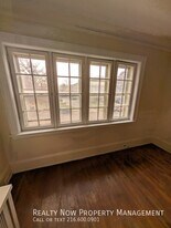 2453 Overlook Rd in Cleveland Heights, OH - Building Photo