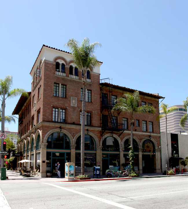 The Broadlind in Long Beach, CA - Foto de edificio