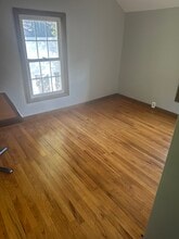 12 Grand St, Unit 2nd floor in Westfield, MA - Building Photo - Building Photo