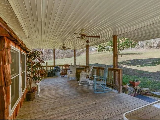 property at 492 Olinger Dr