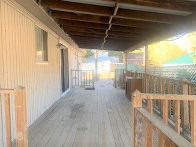 1140 College Ave in Elko, NV - Building Photo - Building Photo