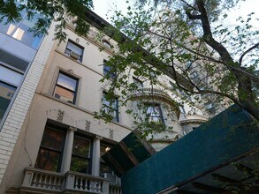 254 W 93rd St in New York, NY - Building Photo - Building Photo