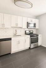 The Parc at Summit in Summit, NJ - Foto de edificio - Building Photo