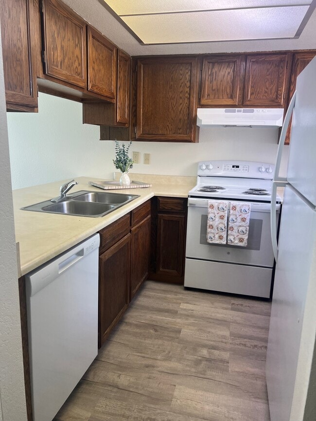 8257 W Santa Cruz Blvd, Unit 2