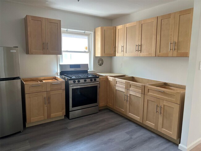 86-30 235th Ct in Queens, NY - Building Photo - Building Photo