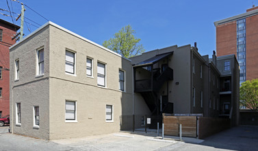 Franklin & Monroe Apartments in Richmond, VA - Building Photo - Building Photo