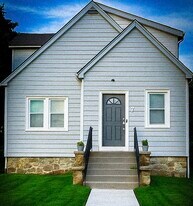 7 Willowbrook Pl, Unit 1 in Stamford, CT - Building Photo