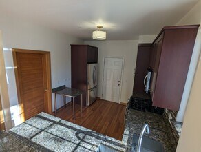 690 Mill Cir in Wheeling, IL - Building Photo - Building Photo