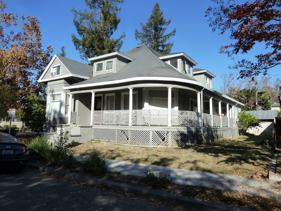 102 S 14th St in San Jose, CA - Building Photo