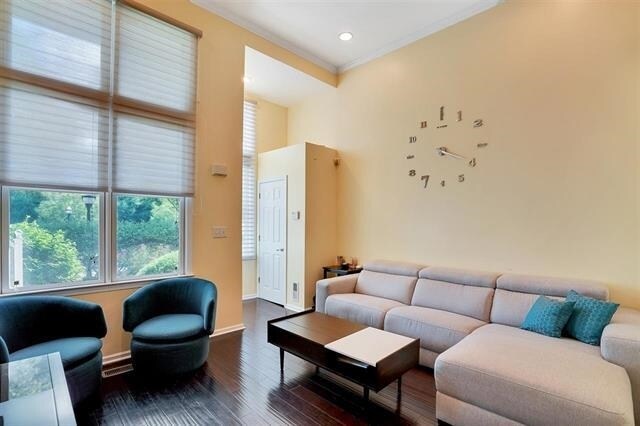 400 Kingston Ct in West New York, NJ - Building Photo - Building Photo