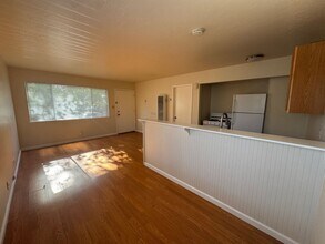 75 E 2nd St in Morgan Hill, CA - Building Photo - Building Photo