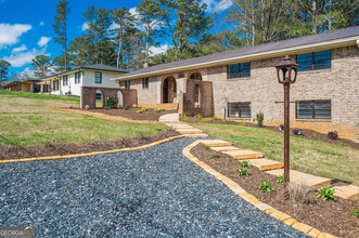 75 Parkwood Dr in Kennesaw, GA - Building Photo - Building Photo