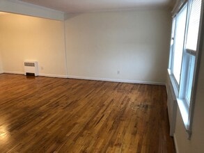 2230 149th St, Unit 2 in Whitestone, NY - Building Photo - Building Photo