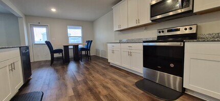 5819 Rolling Gln in San Antonio, TX - Foto de edificio - Building Photo