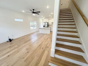 1234 W James St in Fayetteville, AR - Building Photo - Building Photo