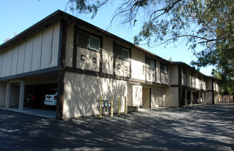 Mira Loma Apartments in Los Gatos, CA - Building Photo - Building Photo