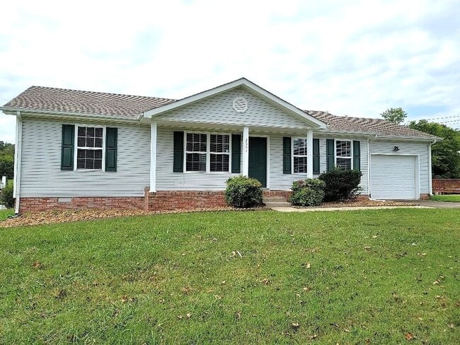 property at 2661 Cummings Cir