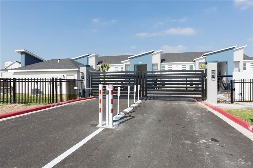 815 N 15th Pl-Unit -46 in Edinburg, TX - Building Photo