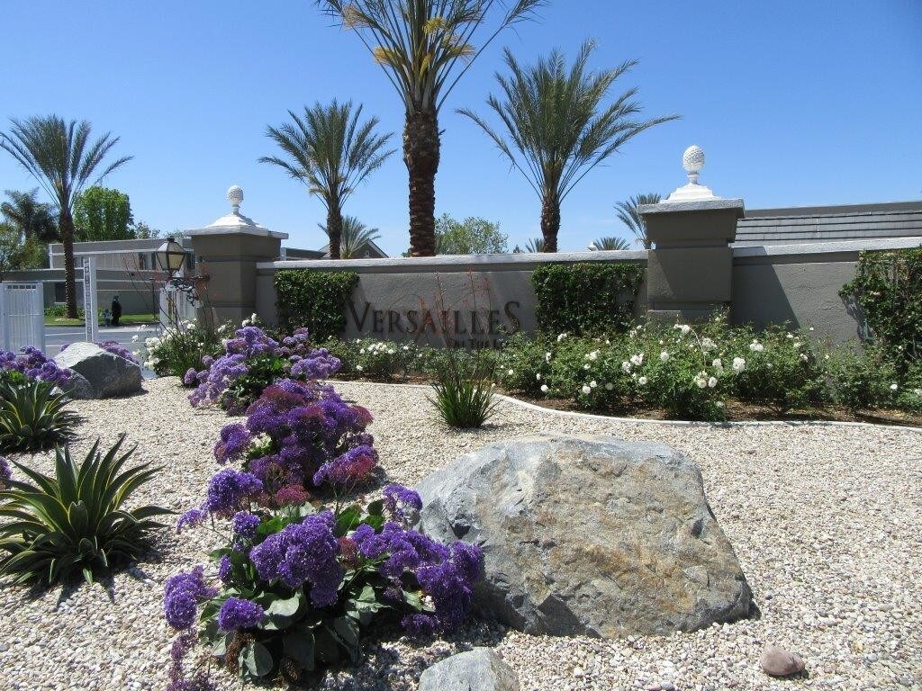 Versailles on the Lake Apartments Santa Ana, CA Apartments