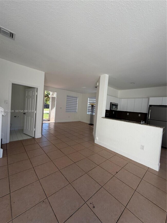 24532 SW 110th Ave in Princeton, FL - Building Photo - Building Photo