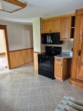 104 Novitsky Ct in Blakely, PA - Building Photo - Building Photo