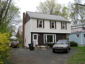 1343 Rosewood St, Unit 1 in Ann Arbor, MI - Building Photo