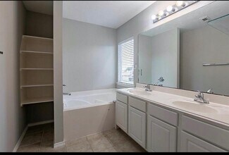 18102 Spring Run Ln in Richmond, TX - Building Photo - Building Photo