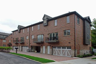 Brockway Place in Palatine, IL - Building Photo - Building Photo