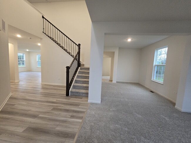 1751 E 111th Pl in Crown Point, IN - Foto de edificio - Building Photo