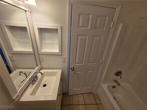 1248 Columbus Blvd in Ft. Myers, FL - Building Photo - Building Photo