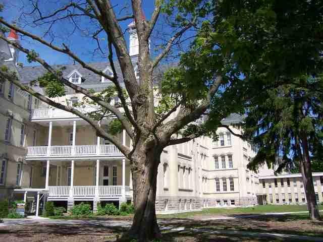 Building 800 in Traverse City, MI - Building Photo - Building Photo