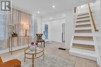 445 Moore St in Cambridge, ON - Building Photo - Building Photo