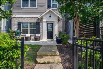 1093 Kirkland Circle in Smyrna, GA - Building Photo - Building Photo