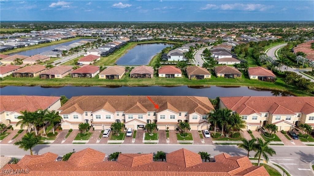 2656 Blossom Wy in Naples, FL - Building Photo