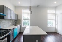 1635 W Girard Ave - 12