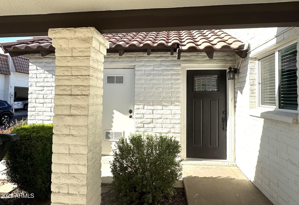 2911 N Casa Tomas Ct in Phoenix, AZ - Foto de edificio