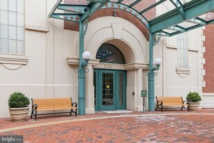2121 Jamieson Ave in Alexandria, VA - Building Photo