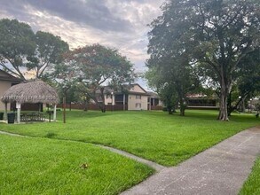 11231 SW 88th St, Unit 116D in Miami, FL - Building Photo - Building Photo