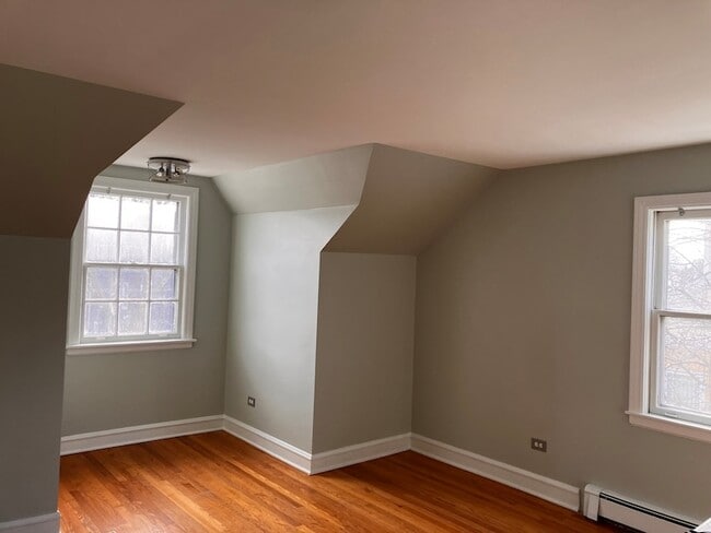 6550 W Ebinger Dr, Unit 2 in Niles, IL - Building Photo - Building Photo