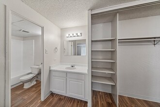 Ridgemoor Apartment Homes in Lakewood, CO - Building Photo - Building Photo