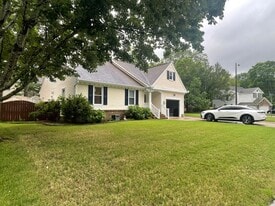 821 Needlerush Ct in Chesapeake, VA - Building Photo