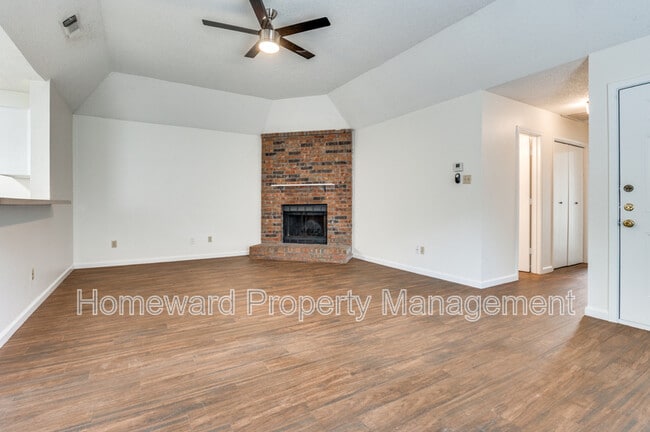 234 S Pipeline Rd W in Euless, TX - Building Photo - Building Photo