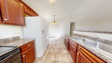 Super cute home in the Village at Midtown of Opelika in Opelika, AL - Building Photo - Building Photo