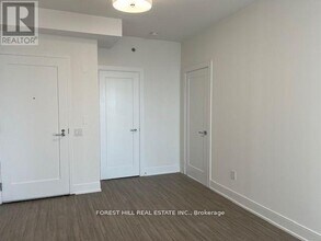 310 Tweedsmuir Ave in Toronto, ON - Building Photo - Building Photo