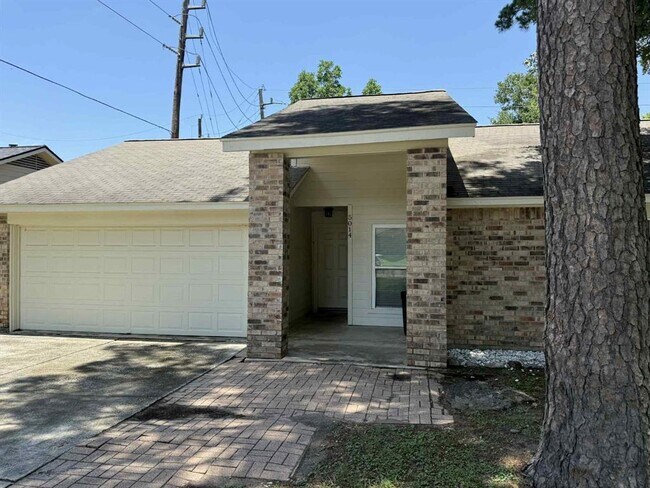 5014 Fox Hollow Blvd in Spring, TX - Foto de edificio - Building Photo