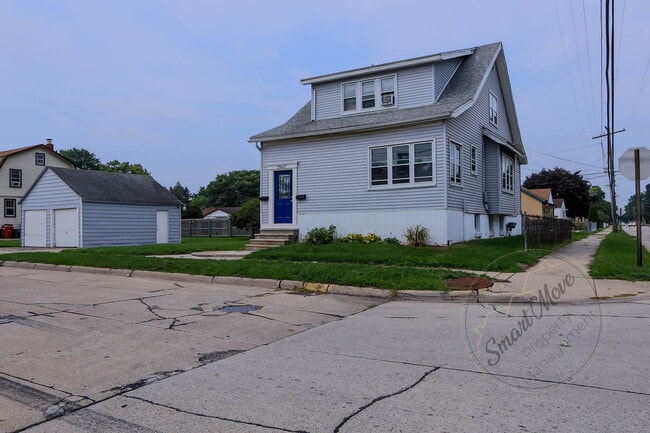 29447 Kelly Rd in Roseville, MI - Building Photo - Building Photo