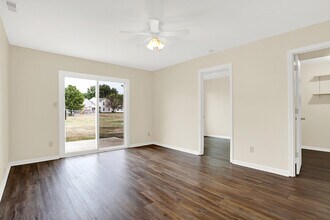 1082 Fairlane Ct in Franklin, IN - Foto de edificio - Building Photo